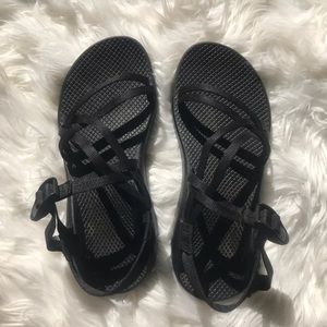 Black chacos